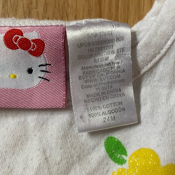 Hello Kitty Dress - Picture 2 of 2